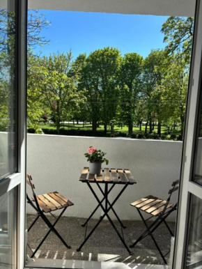 Cozy brand new apartment with Air Conditioner and garden view